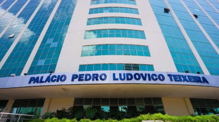 Hoje Feriado de Finados altera atendimento de órgãos públicos em Goiás. Veja o que funciona